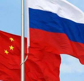بلينكن: الصين تدرس إرسال أسلحة إلى روسيا