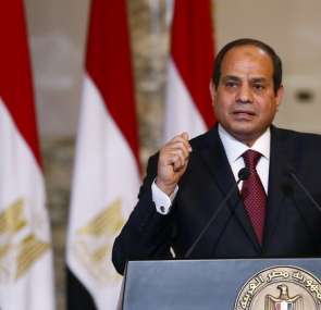 السيسي يفتتح مدينة جديدة ويحذر من خطر النمو السكاني على مصر